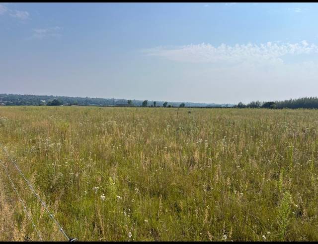 108,000M² VACANT LAND FOR SALE IN WONDERWATER